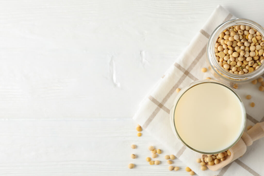 Prepara il tuo latte di soia